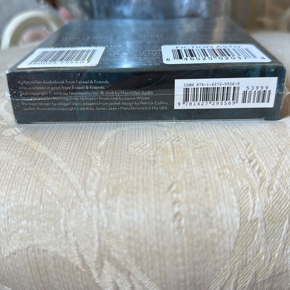 COPY - THE SHAPE OF WATER author Guillermo Del Tori and Daniel Kraus 11CDs audi… - Picture 3 of 5